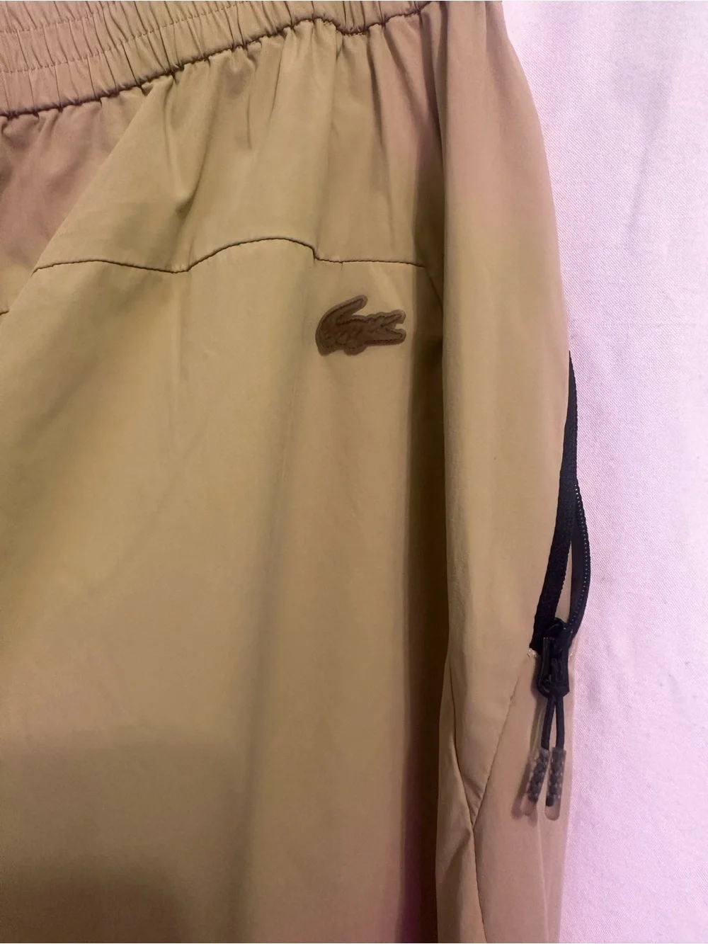 Lacoste Men's Light Brown Hybrid Shorts with Zip Pockets /38/